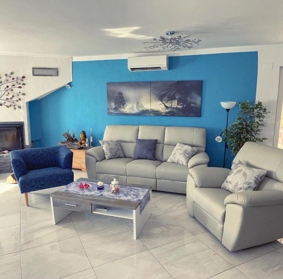 באקר Villa Volcera מראה חיצוני תמונה