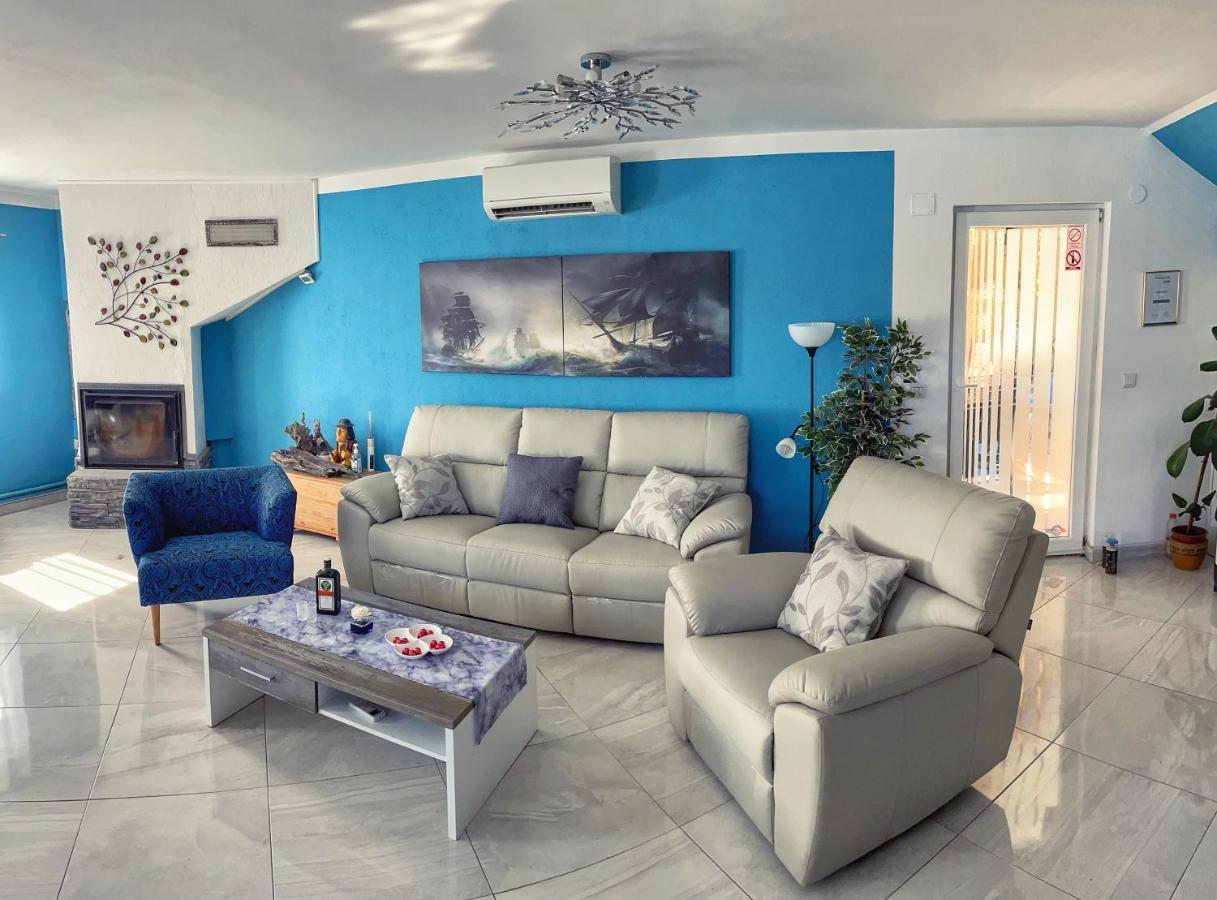 באקר Villa Volcera מראה חיצוני תמונה