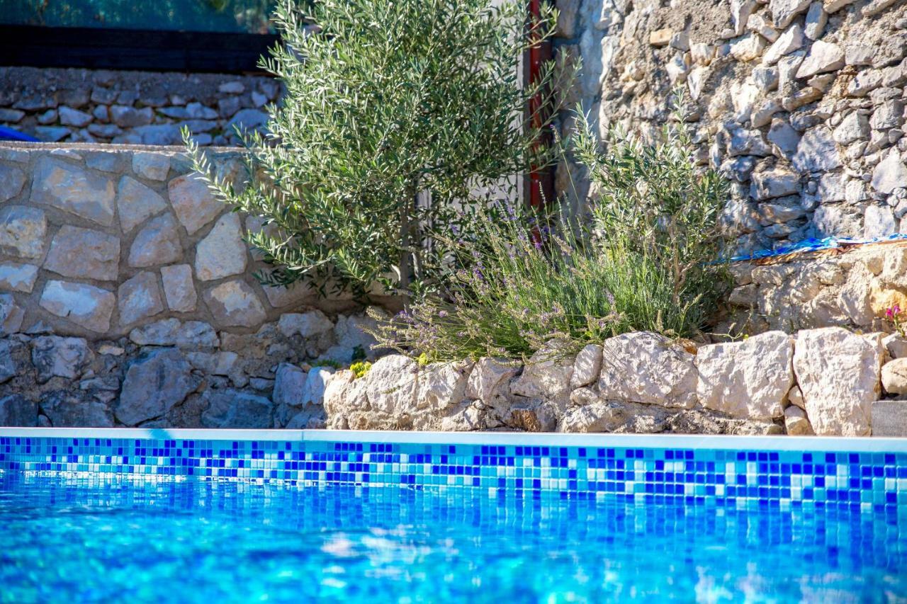 באקר Villa Volcera מראה חיצוני תמונה