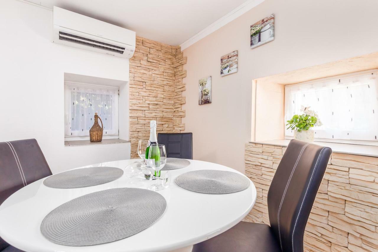 באקר Villa Volcera מראה חיצוני תמונה