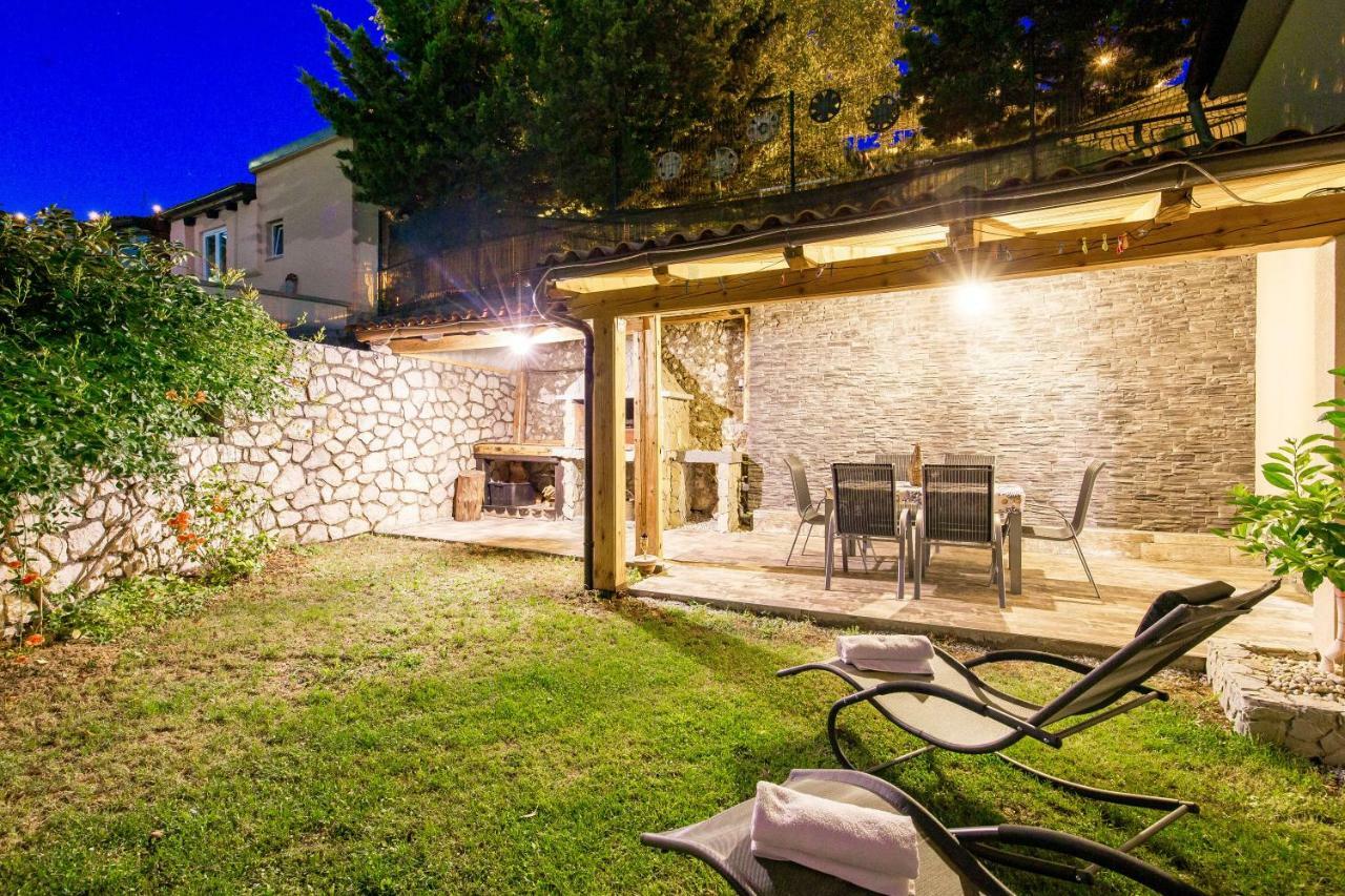 באקר Villa Volcera מראה חיצוני תמונה